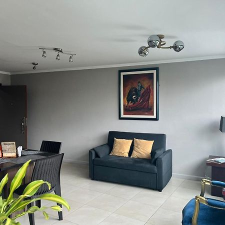 Puerto Santa Ana Suites Гуаякіль Екстер'єр фото