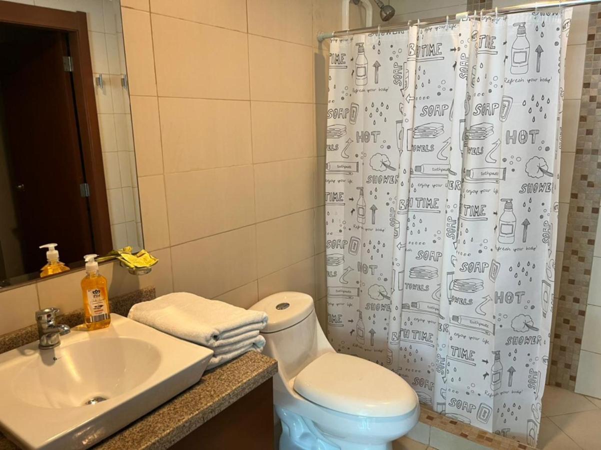 Puerto Santa Ana Suites Гуаякіль Екстер'єр фото