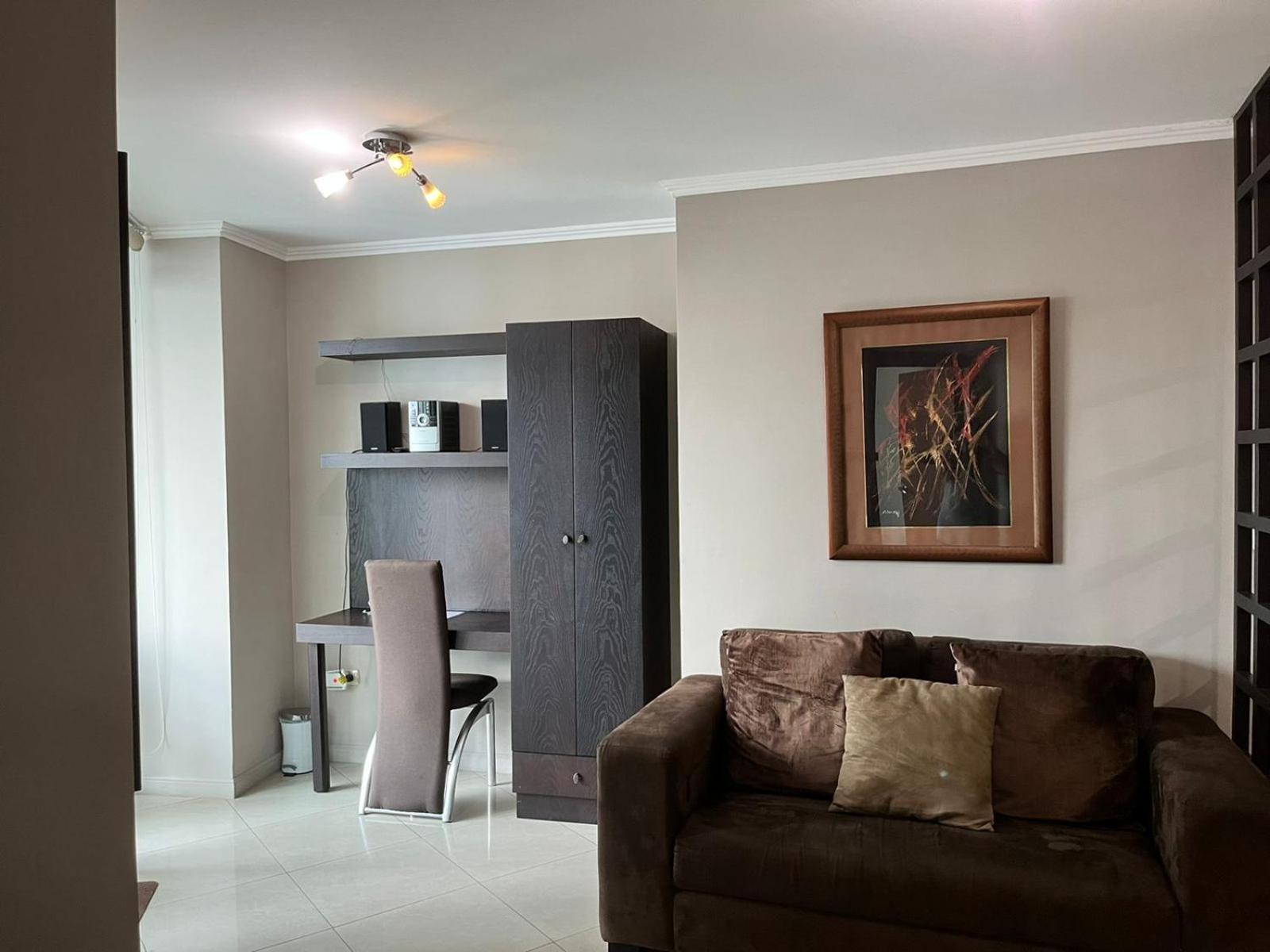Puerto Santa Ana Suites Гуаякіль Екстер'єр фото